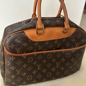 Louis Vuitton - Deauville handbag